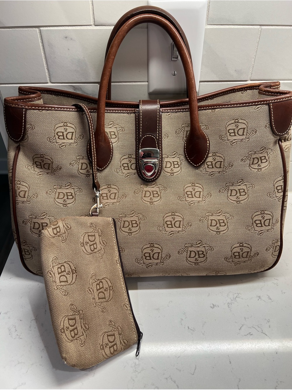 Dooney & Bourke Canvas Tote Purse w/ detachable Pouch. Double Handle. Tan&Brown.